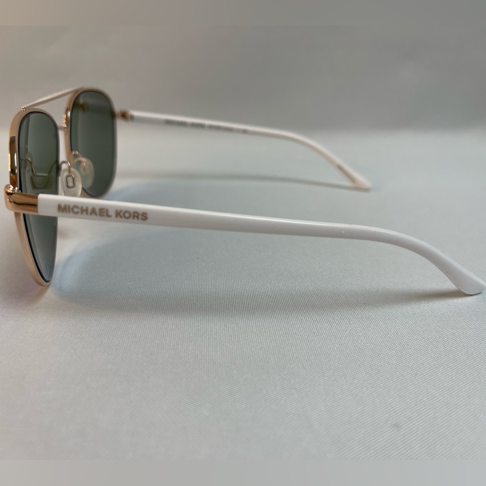 Michael Kors - Pilot Sunglasses - Picture 4 of 15